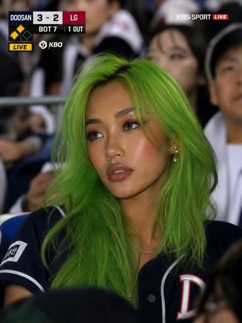 Fancam Baseball Close